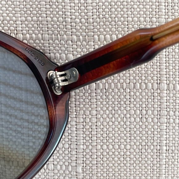 Vintage Universal Women Sunglasses Brown Eye Wear 51/2 UCD 2130 52[]20 main image 3
